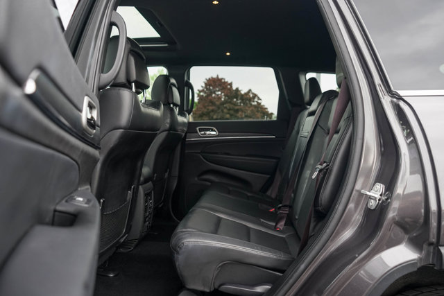 Vehicle image 22 of 24