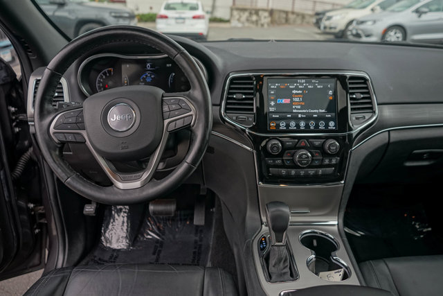 Vehicle image 12 of 24