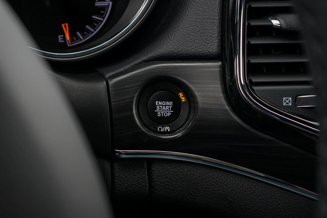 Vehicle image 20 of 24