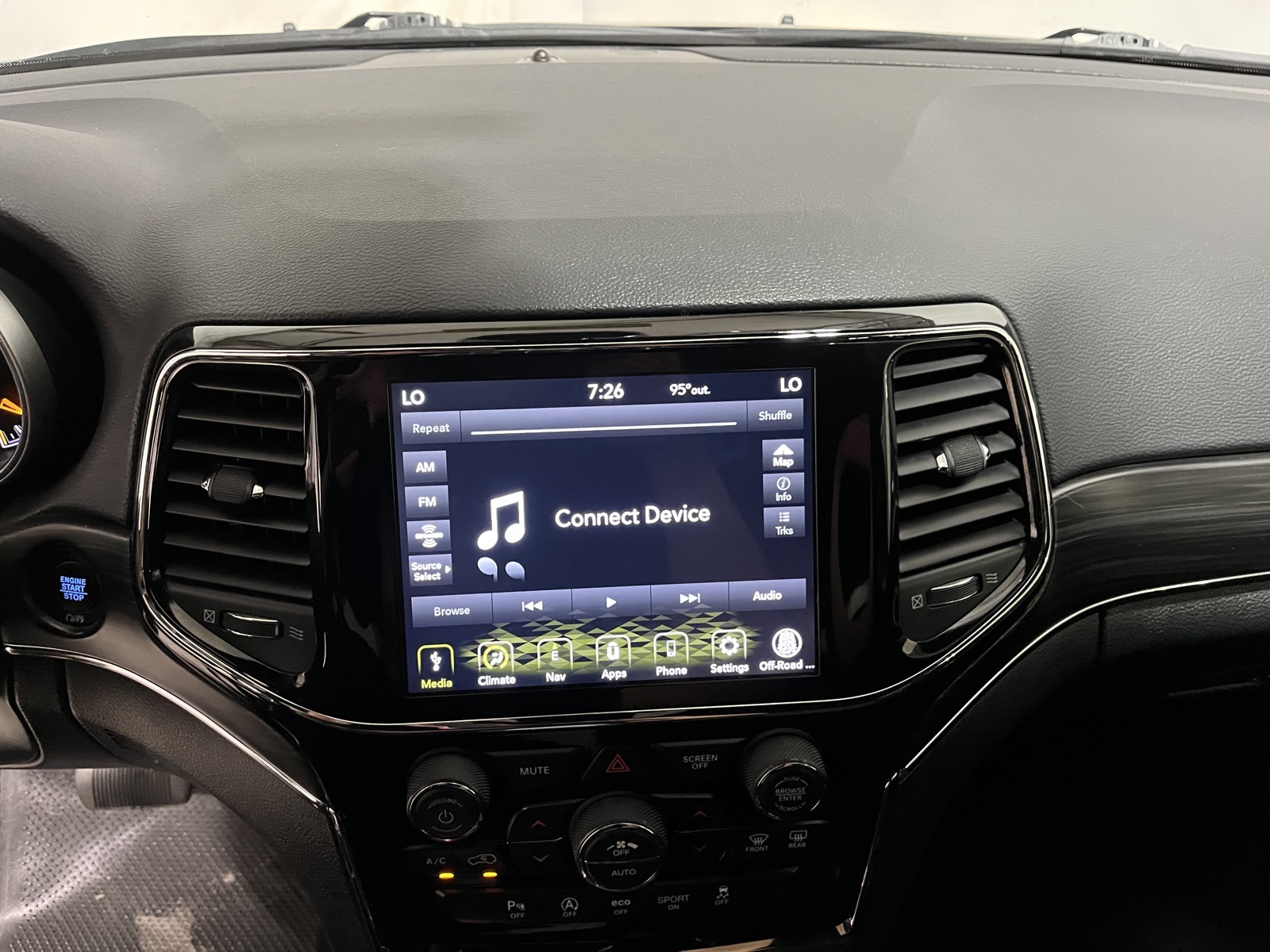 Vehicle image 24 of 29