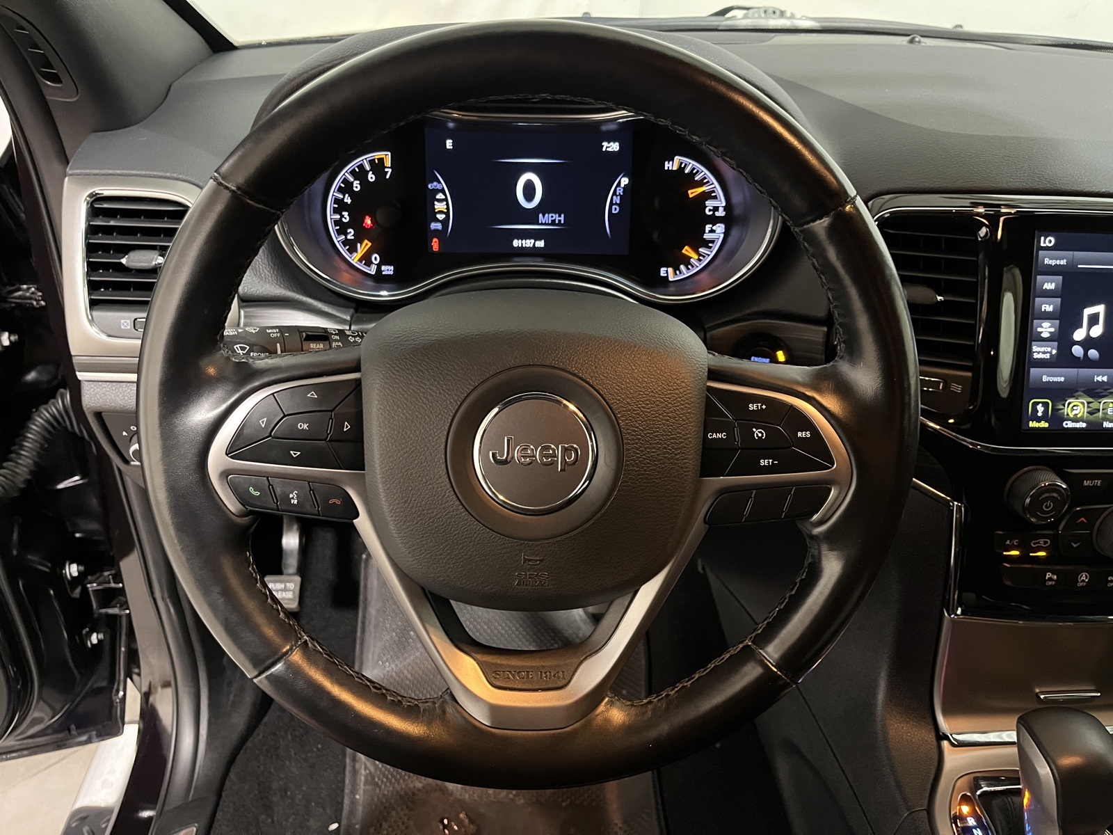 Vehicle image 20 of 29