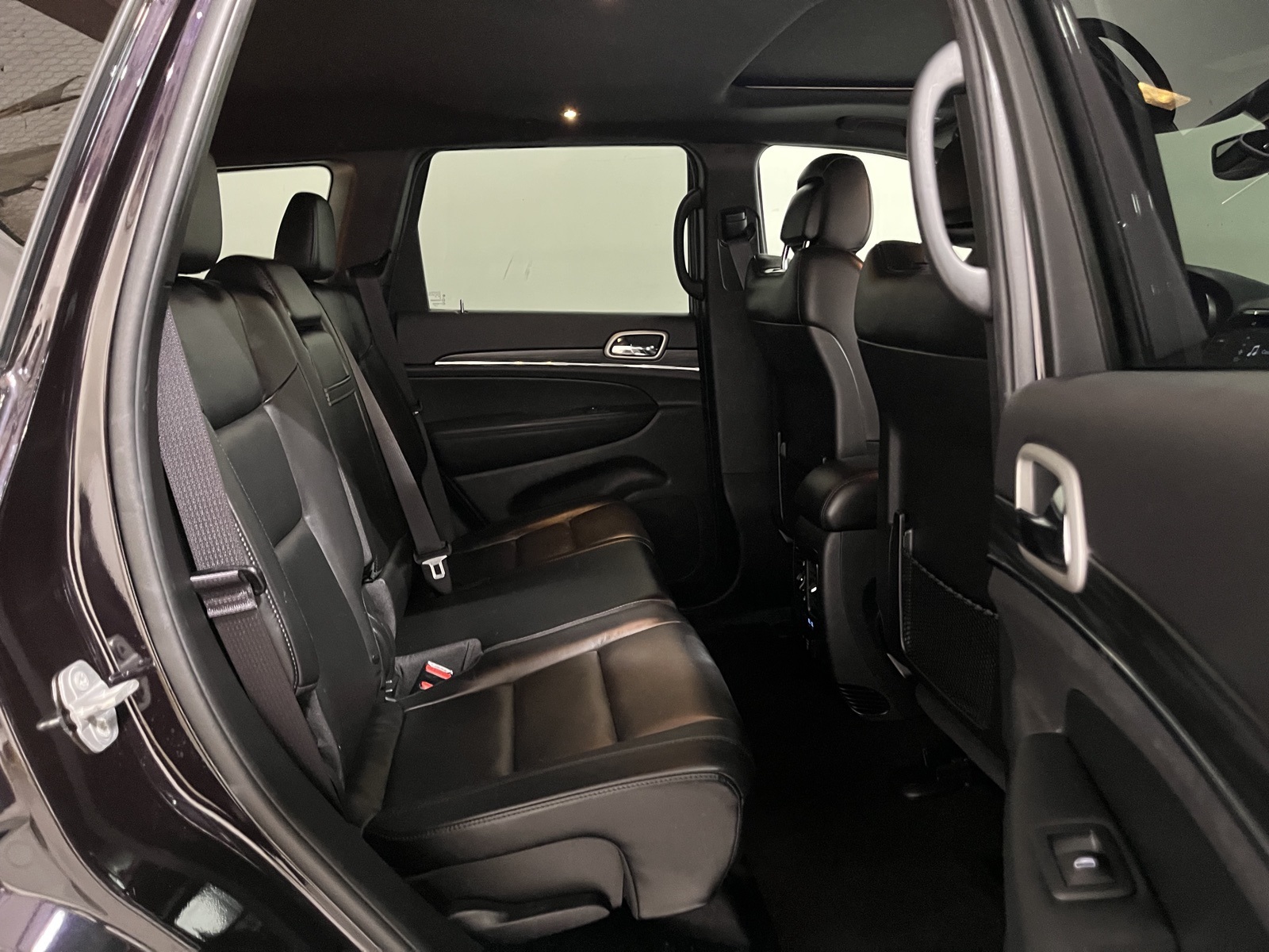 Vehicle image 14 of 29