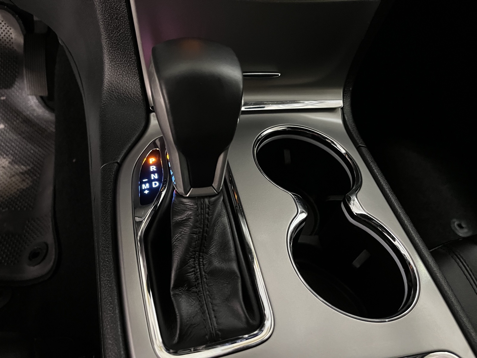 Vehicle image 26 of 29