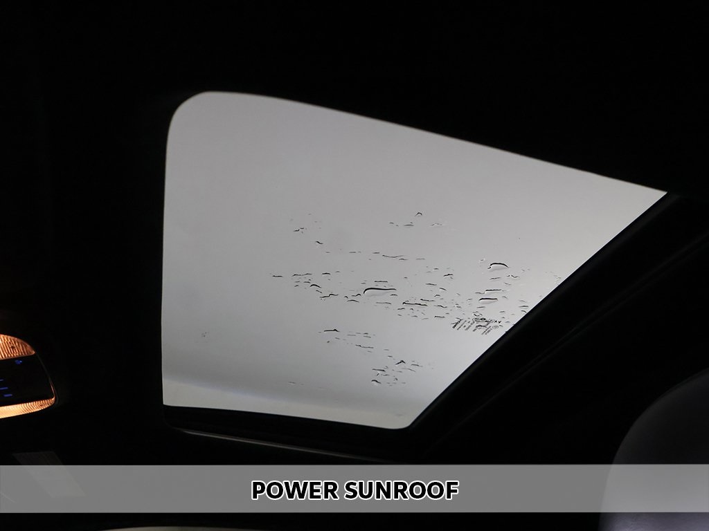Vehicle image 13 of 62