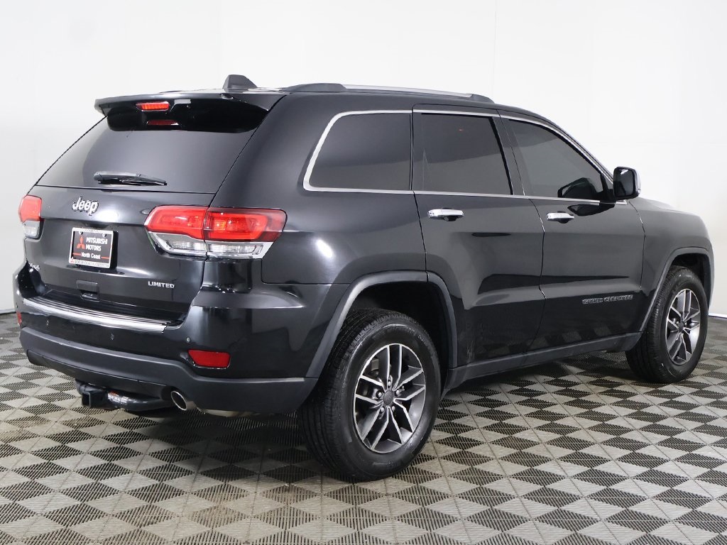 Vehicle image 9 of 62