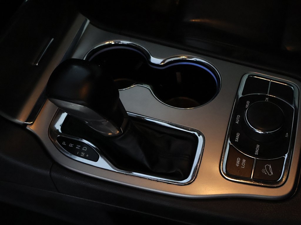 Vehicle image 54 of 62