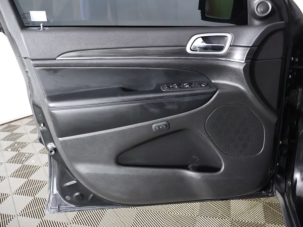 Vehicle image 26 of 62