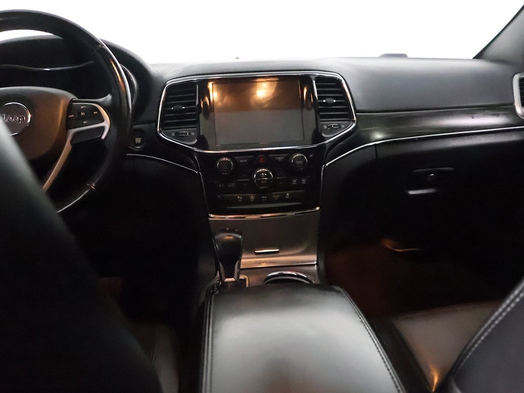 Vehicle image 45 of 62