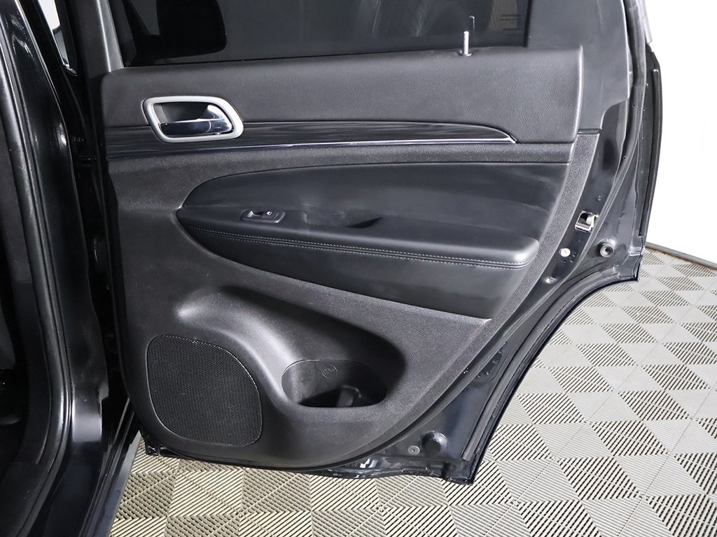 Vehicle image 29 of 62