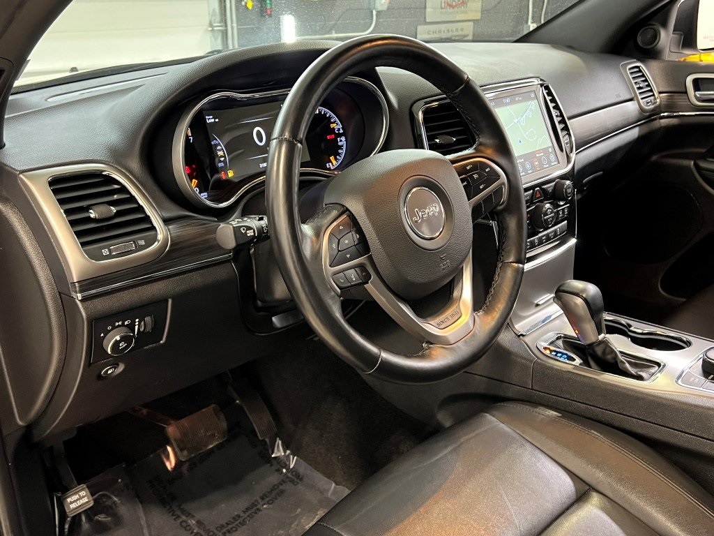 Vehicle image 20 of 41