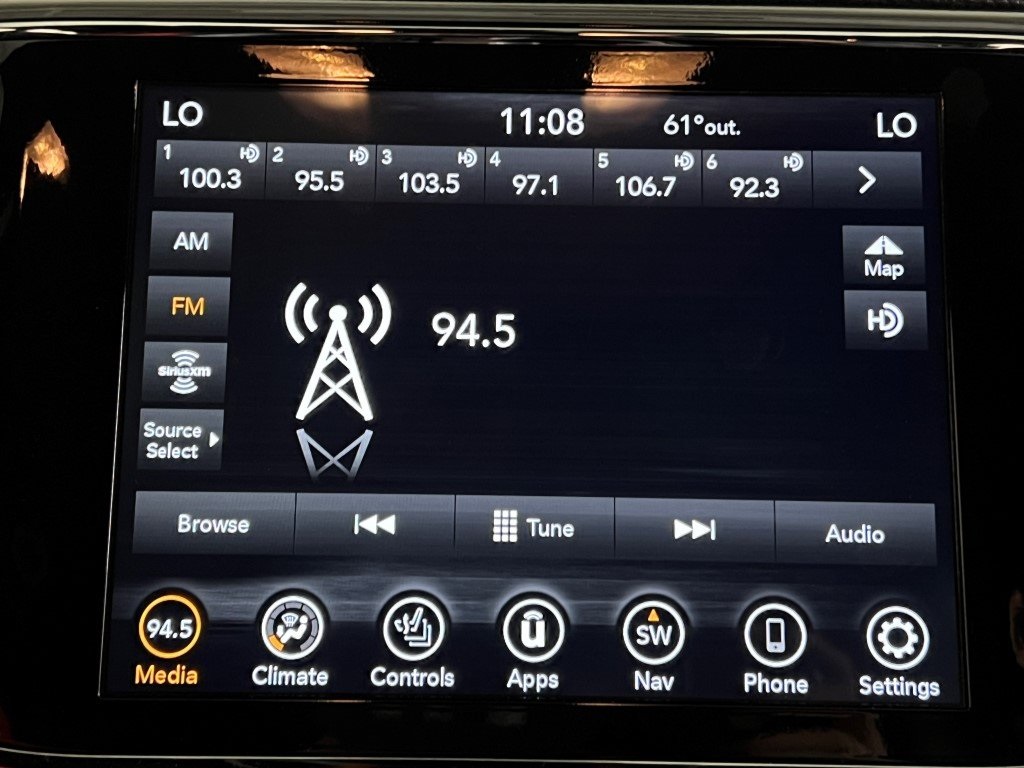 Vehicle image 30 of 41