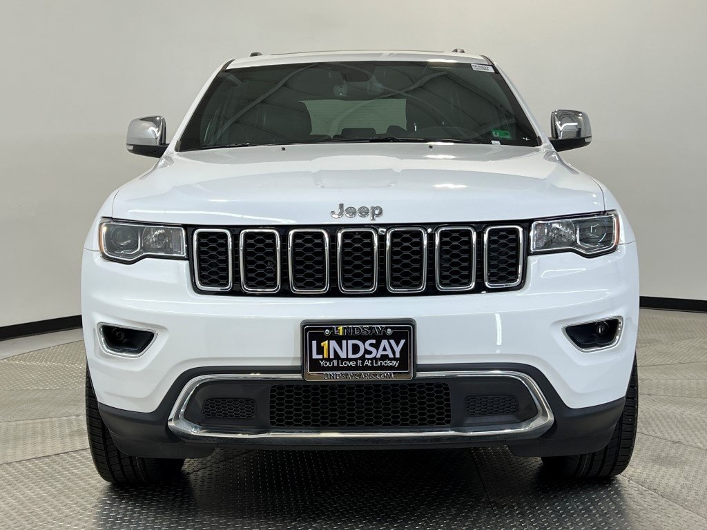 Vehicle image 4 of 41