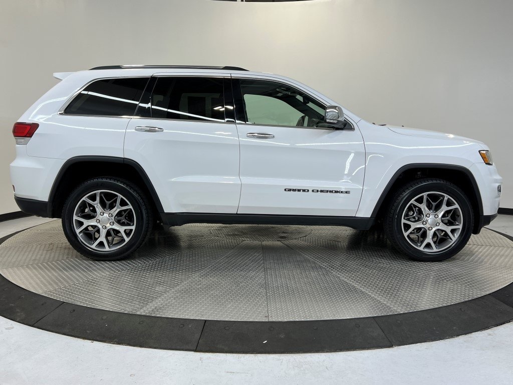 Vehicle image 7 of 41