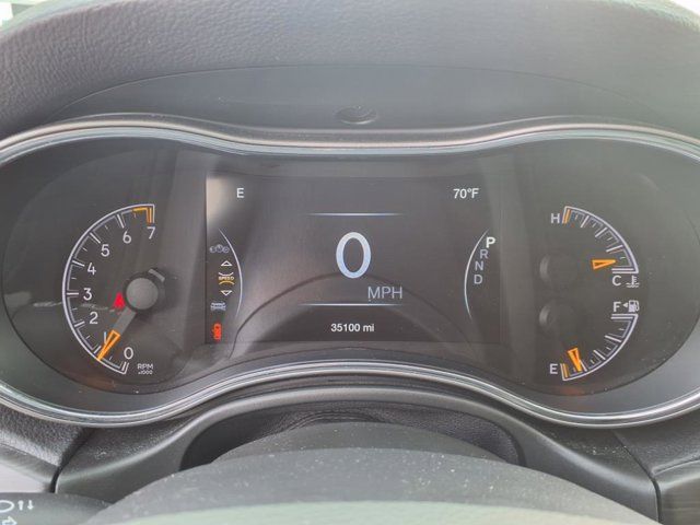 Vehicle image 16 of 29