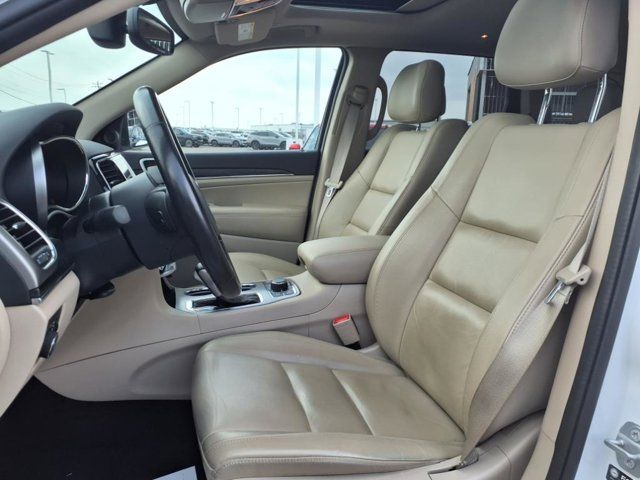 Vehicle image 13 of 29