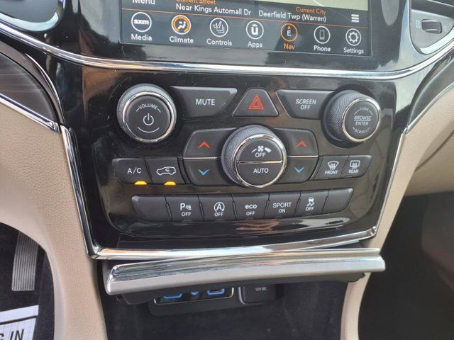 Vehicle image 27 of 29