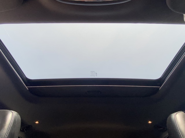 Vehicle image 9 of 51
