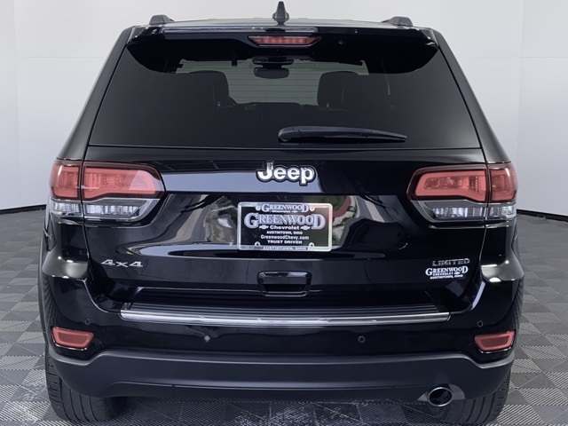 Vehicle image 10 of 51