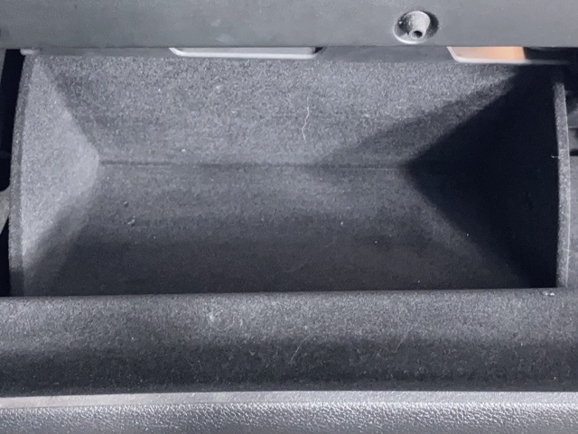 Vehicle image 27 of 51