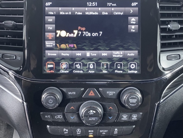 Vehicle image 20 of 51