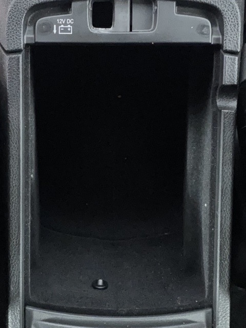 Vehicle image 25 of 51