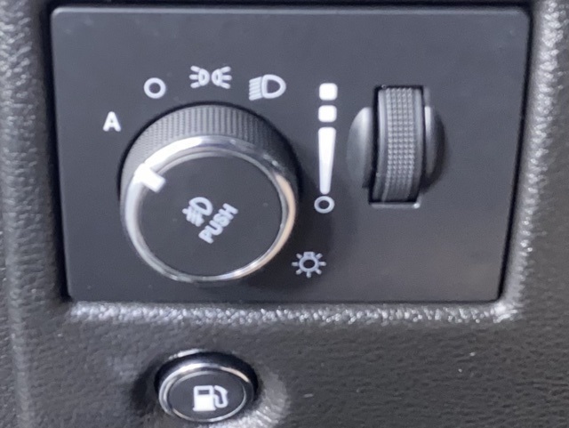 Vehicle image 48 of 51