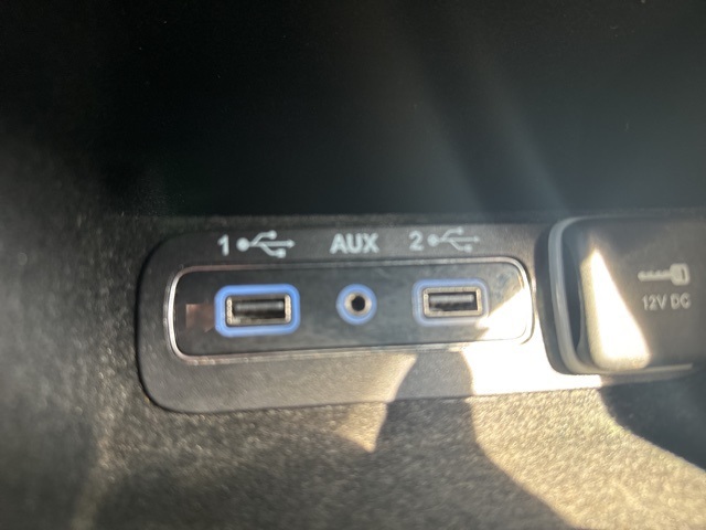 Vehicle image 18 of 22