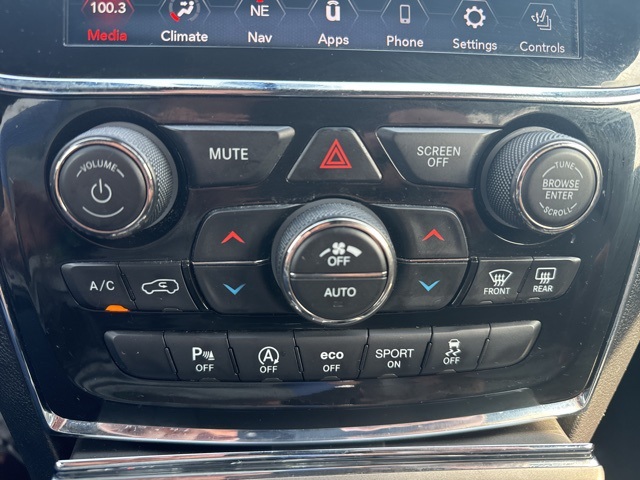 Vehicle image 19 of 22