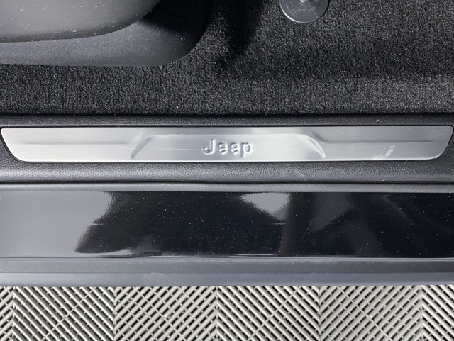 Vehicle image 29 of 51