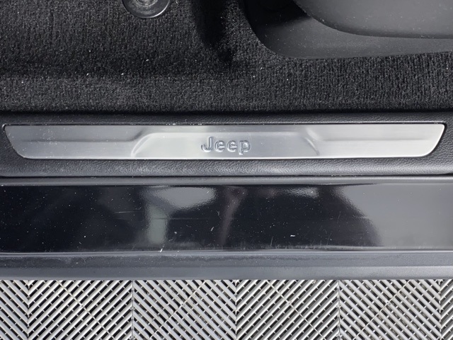 Vehicle image 13 of 51