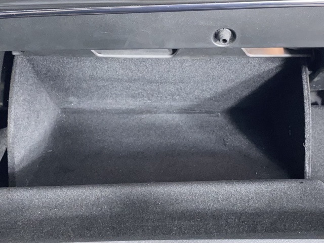 Vehicle image 27 of 51