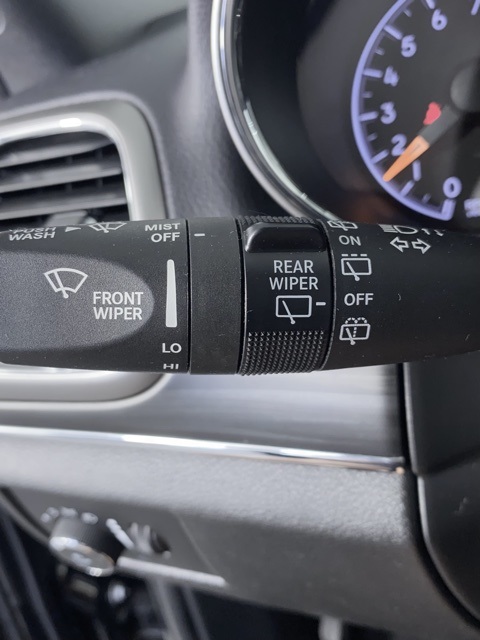 Vehicle image 18 of 51