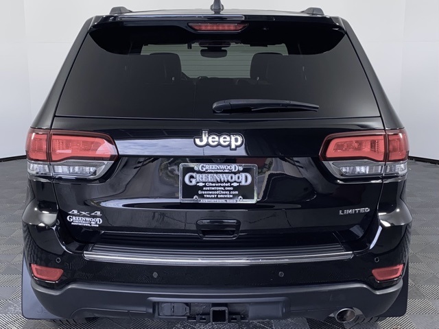 Vehicle image 10 of 51