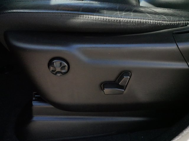 Vehicle image 23 of 36