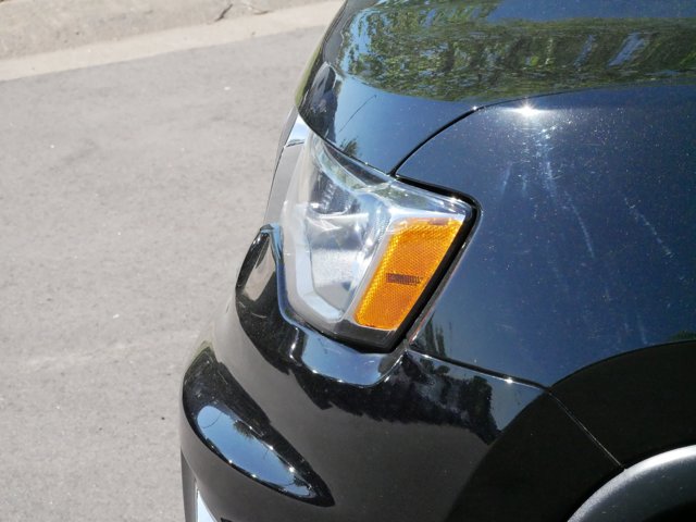Vehicle image 19 of 36