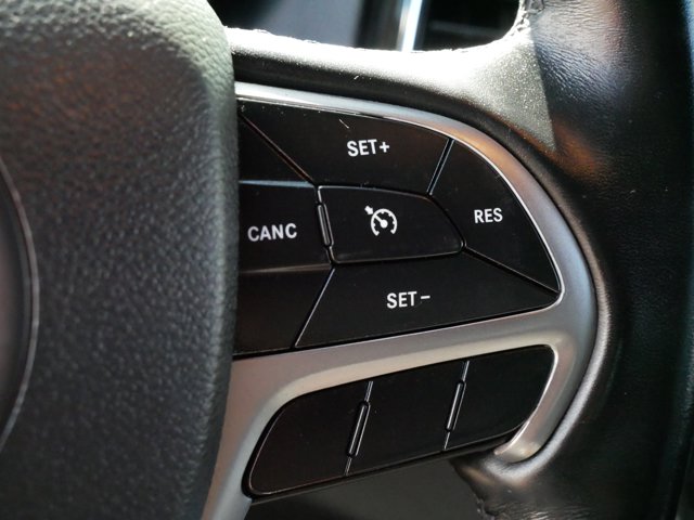 Vehicle image 28 of 36