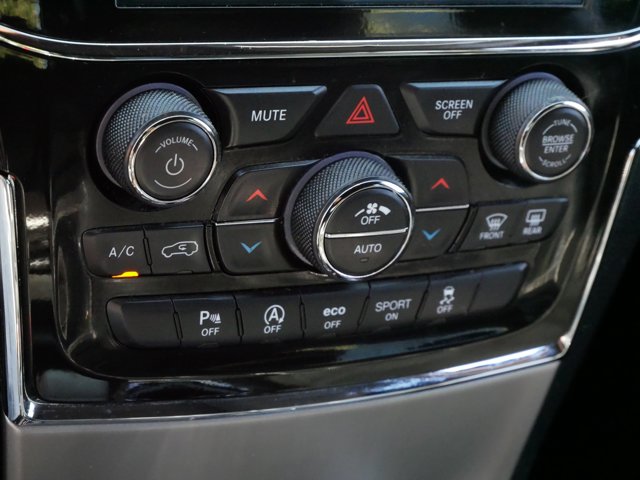Vehicle image 26 of 36