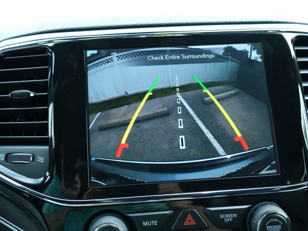 Vehicle image 22 of 38