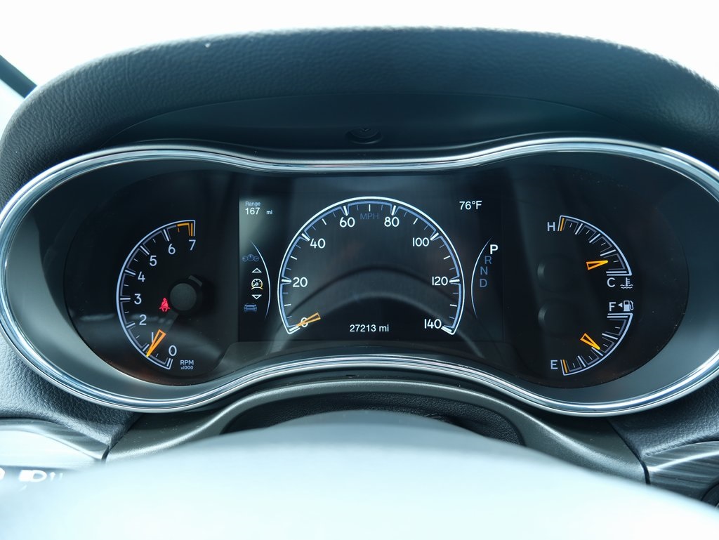 Vehicle image 11 of 38