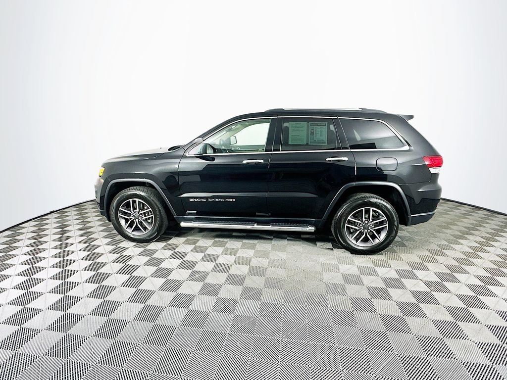 Vehicle image 9 of 40