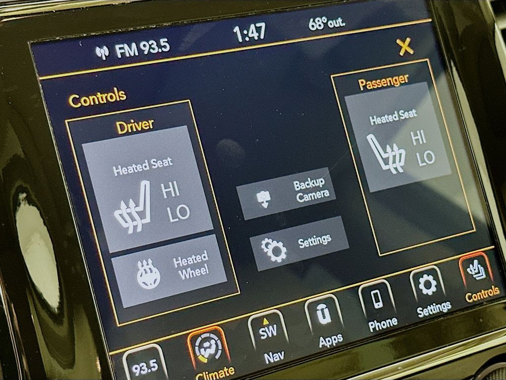 Vehicle image 28 of 40