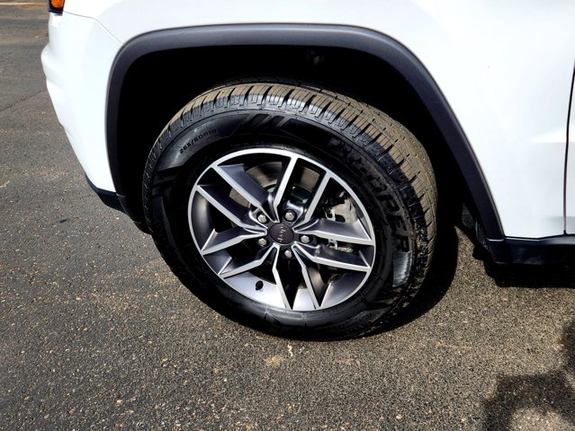 Vehicle image 10 of 37
