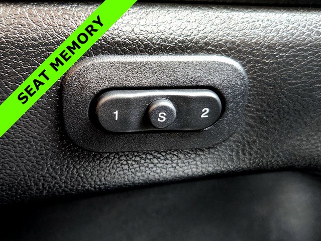 Vehicle image 13 of 37