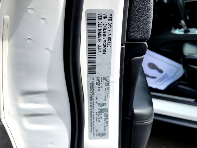 Vehicle image 36 of 37
