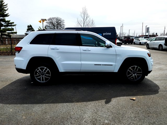 Vehicle image 4 of 37