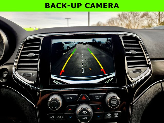 Vehicle image 23 of 37