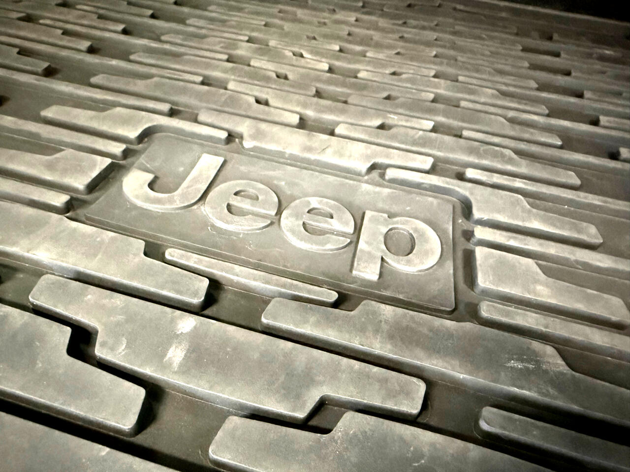 Vehicle image 15 of 59