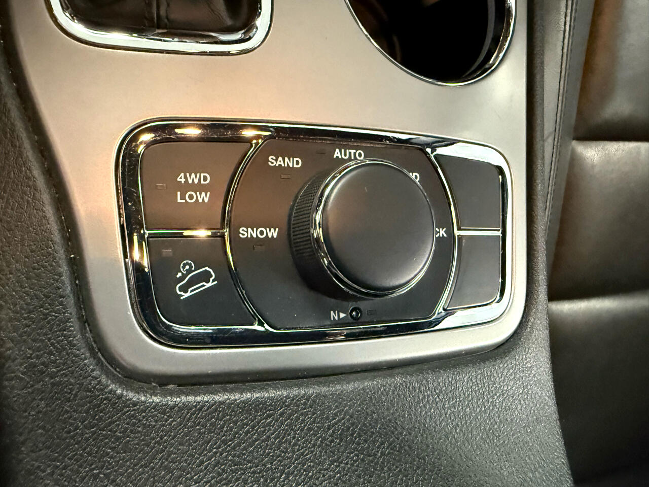 Vehicle image 57 of 59