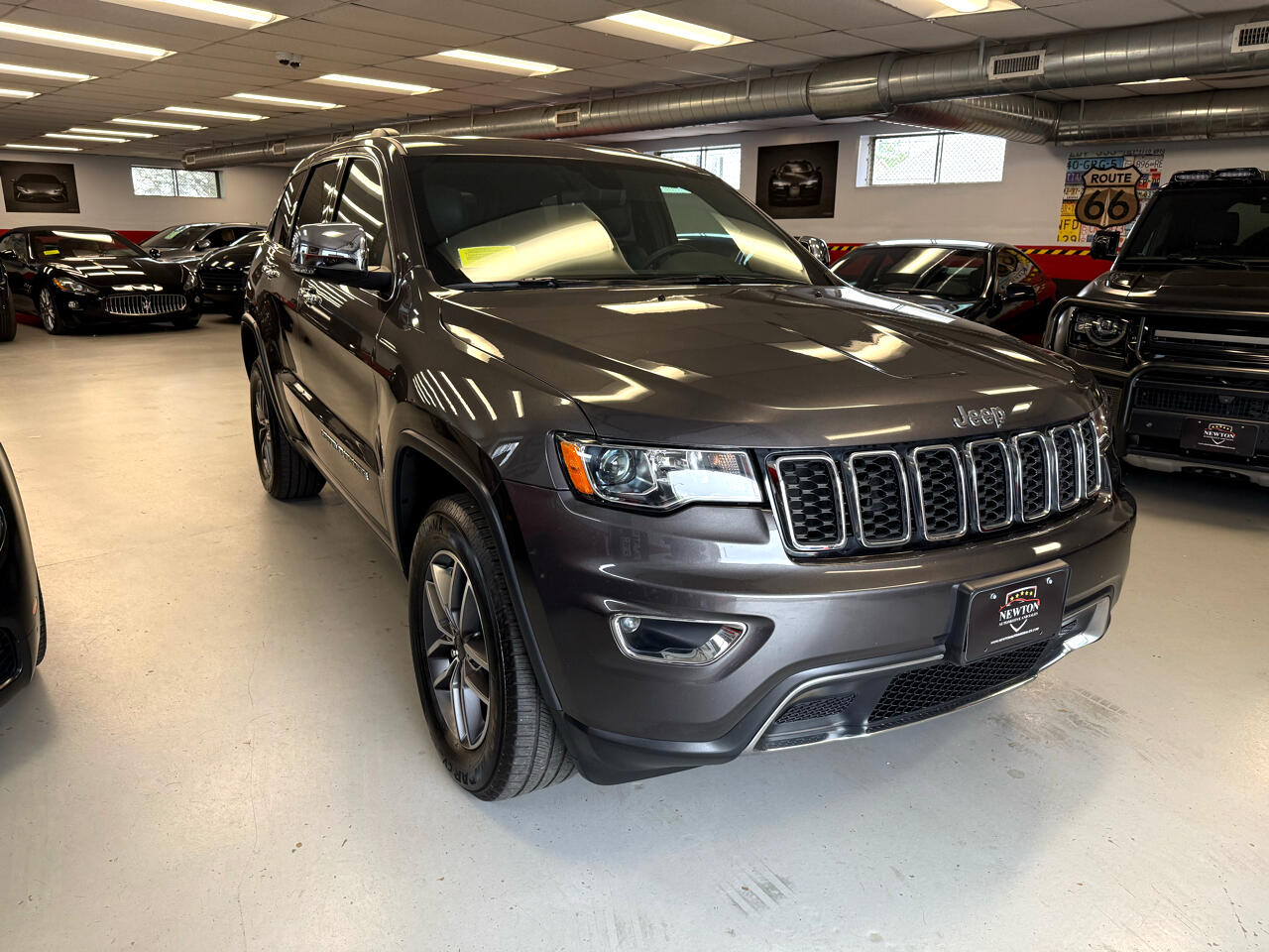 Vehicle image 4 of 59