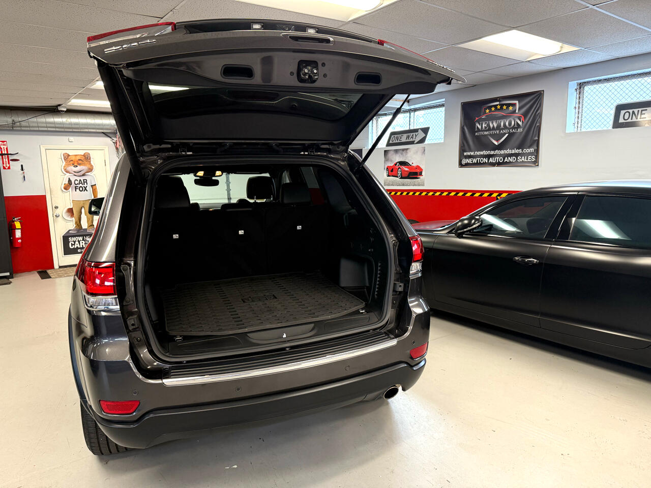 Vehicle image 13 of 59